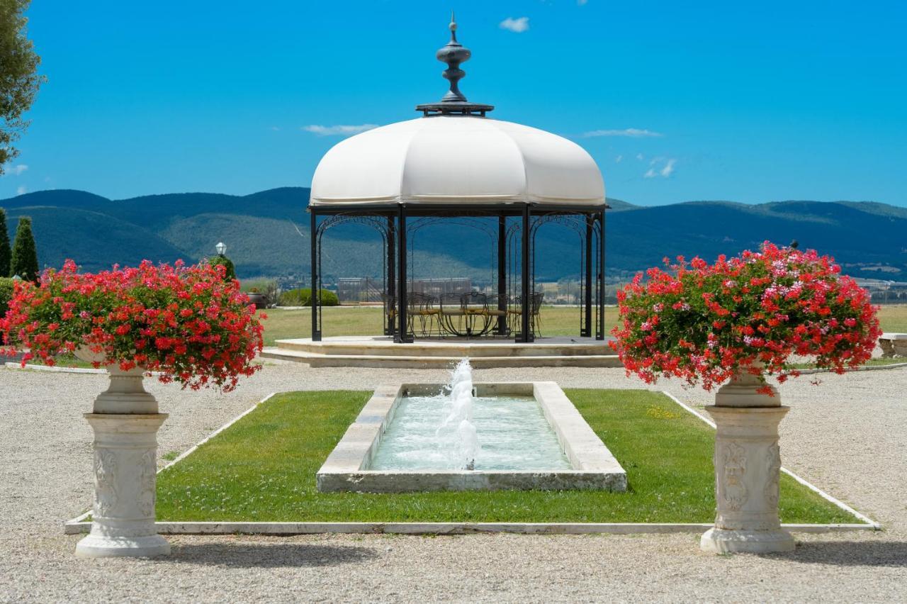 La Bagnaia Golf Resort Eksteriør bilde